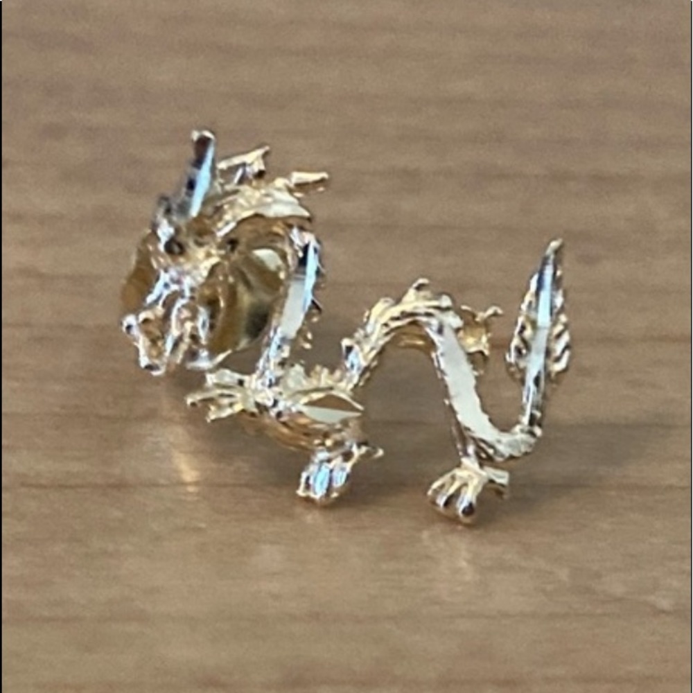 🐲🎇14K Solid Gold Dragon Ear Piece! 🔥🎉 - Picture 2 of 11